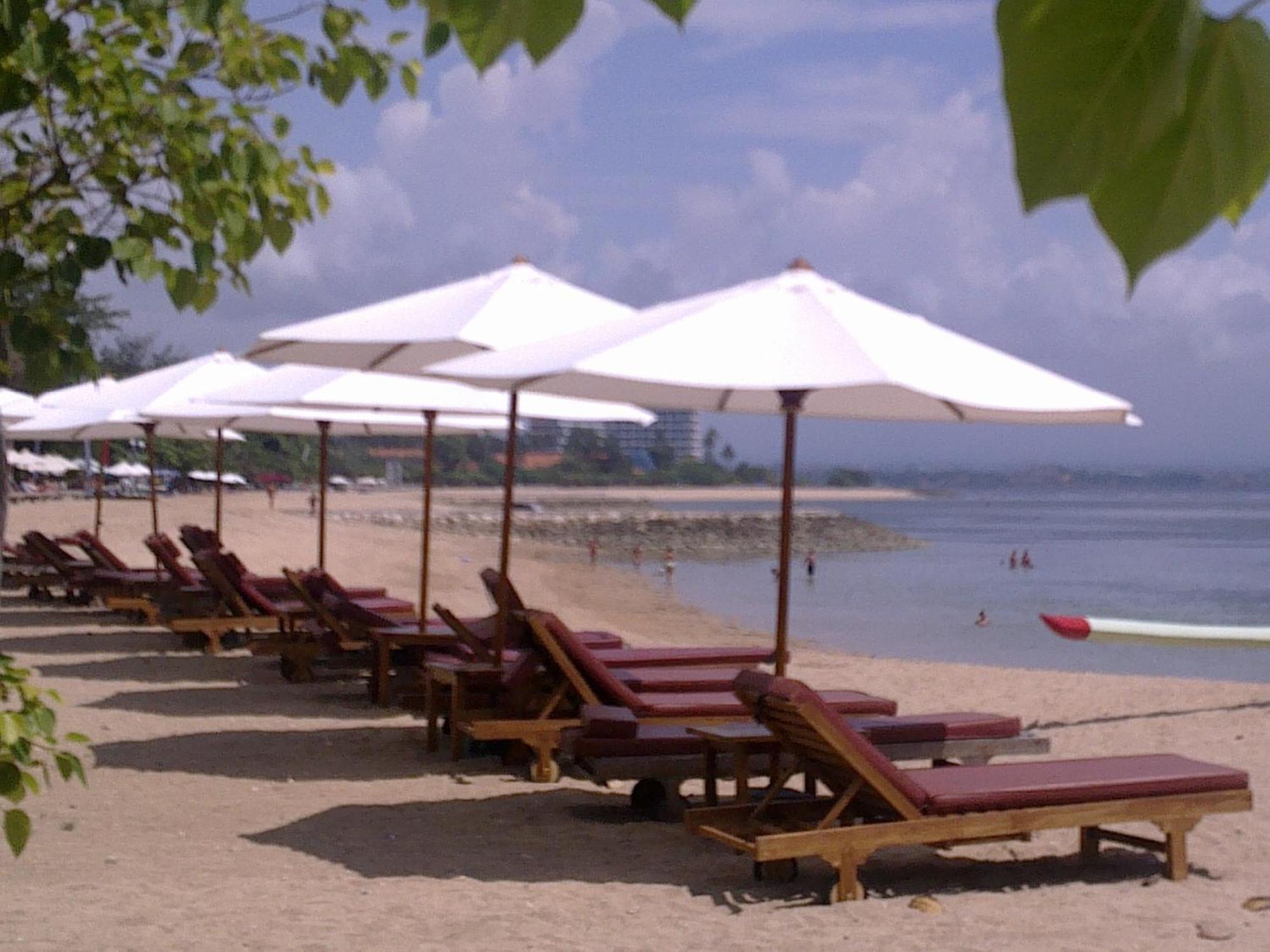 Gazebo Beach Hotel Sanur Exteriör bild