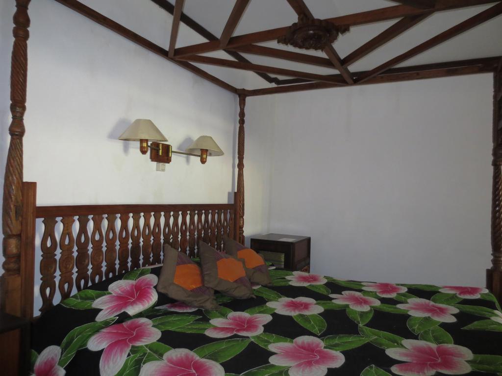 Gazebo Beach Hotel Sanur Exteriör bild