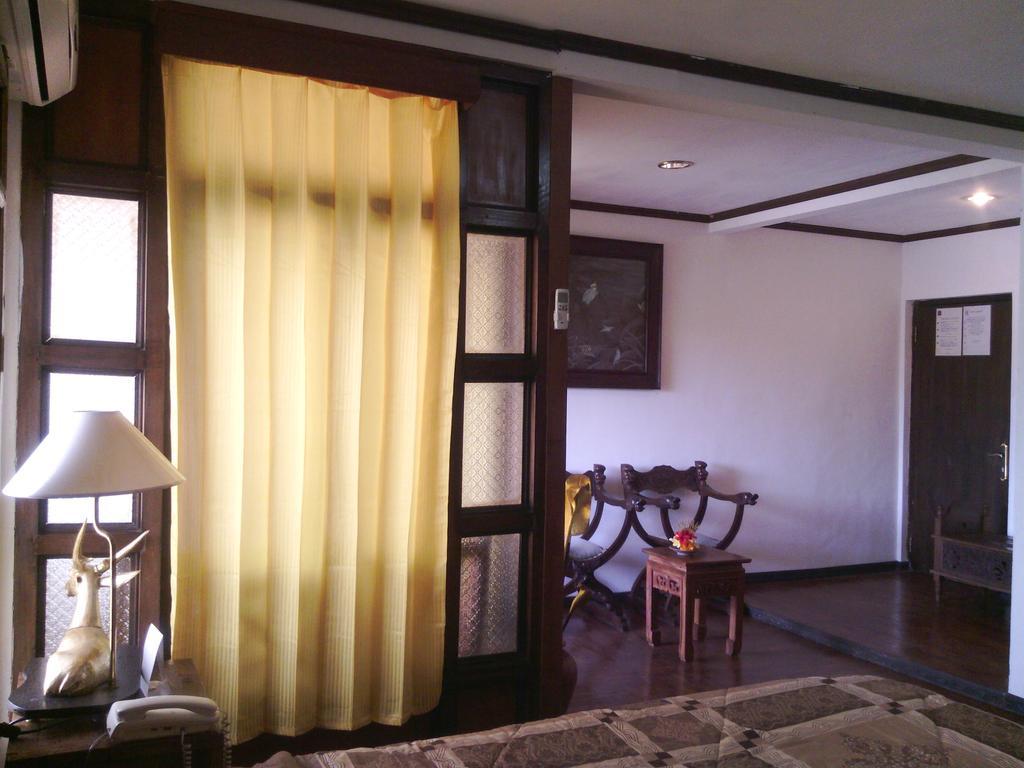 Gazebo Beach Hotel Sanur Exteriör bild